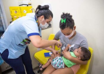 Prefeitura amplia acesso à vacina Pfizer Baby em 126 salas de imunização