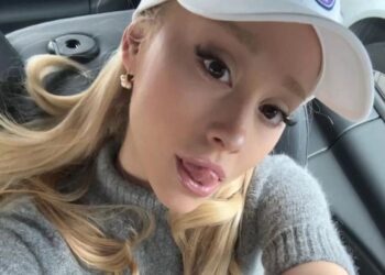Stalker de Ariana Grande se declara culpado e é condenado a prisão