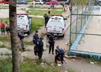 lHomem é executado e tem corpo arrastado por 500 metros na Zona Sul de Manaus