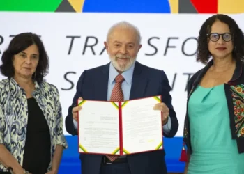 Governo anuncia nova política para desenvolvimento da indústria