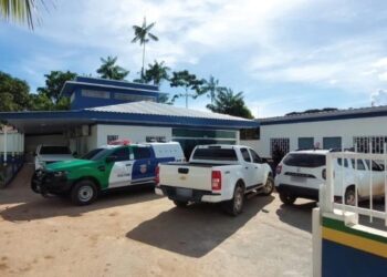 Adolescente é apreendido suspeito de matar mulher com gargalo de garrafa no Amazonas