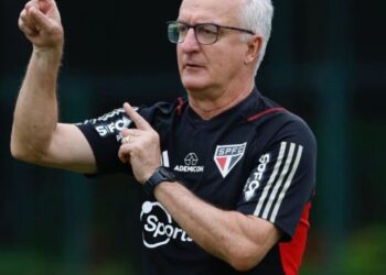 Interesse da CBF por Dorival ameaça planos e deixa São Paulo em alerta sobre futuro