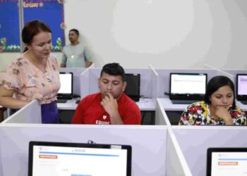 Secretaria de Educação inicia aplicação do primeiro Provão Eletrônico de 2024 em Manaus