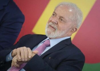 Lula retoma giro pelo Brasil com primeira viagem a Minas desde eleição