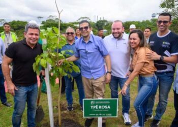 Governo do Amazonas entrega Espaço de Lazer e Convivência idealizado em conjunto com moradores da Aparecida