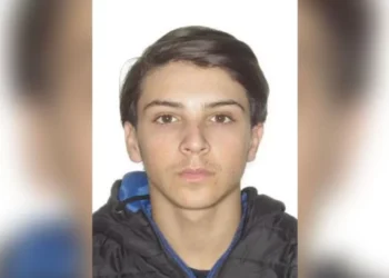 Jovem é preso por emboscada para matar pai no tribunal do crime do PCC