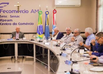 Empresários do AM debatem soluções para os desafios em períodos de cheia e estiagem