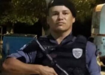 Veja Vídeo; Policial prende injustamente mulher com criança no colo
