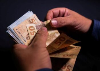 Homem é preso por usar documentos de idosos para sacar dinheiro em bancos de Manaus