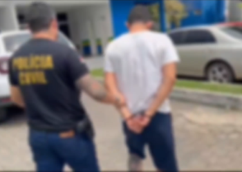 Casal é preso em Manaus suspeito de enviar drogas para outros estados