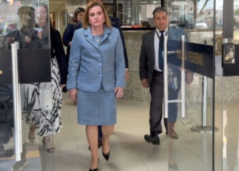 Presidente do TCE-AM vai à Polícia Federal prestar depoimento sobre agressão durante uma sessão da Corte