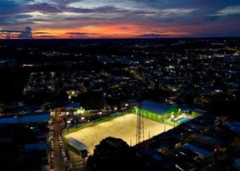 Prefeitura de Manaus entrega complexo esportivo do Santa Etelvina com piscina, campo e quadra poliesportiva reformados
