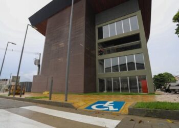 Mirante Lúcia Almeida e largo de São Vicente têm acessibilidade desde rampas até elevadores