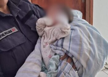 Bebê é abandonado dentro de caixa de papelão no Cidade de Deus, em Manaus