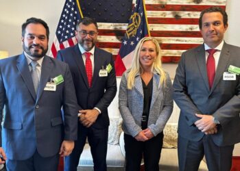 Wilson solicita apoio para instalação de consulado dos EUA em Manaus para emissão de vistos