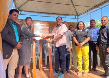 Presidente da Câmara de Anamã, vereadora Jessica Conegundes reinaugura prédio do poder legislativo do município