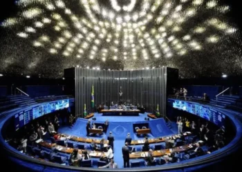 Três propostas para redução da carga horária de trabalho tramitam no Senado