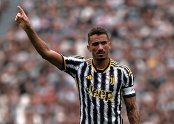 Flamengo anuncia contratação de Danilo, ex-Juventus