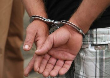 Dupla é presa após sequestrar e torturar homem até a morte em ‘tribunal do crime’ no AM