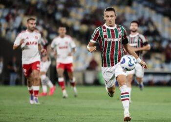 Fluminense empata com Internacional e avança às quartas da Copa do Brasil