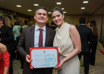 David Almeida confirma filha Fernanda Aryel como indicada do Avante para vice de Omar Aziz em 2026