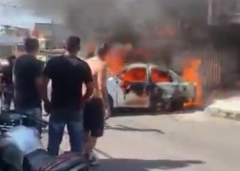 Eletricista tem corpo queimado em incêndio agravado por falta de água em Manaus