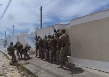 Cerco de 22 horas e 3 mil tiros: veja como a polícia matou líder de facção no RN 