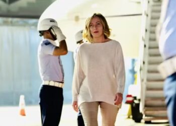 Primeira-ministra da Itália tem fotos publicadas em site pornográfico