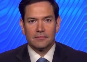 Governo Trump cancela visto de secretário brasileiro por participação no ‘Mais Médicos