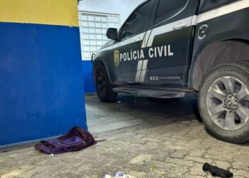 Guarda Municipal flagra homem furtando viatura da Polícia Civil em Manaus