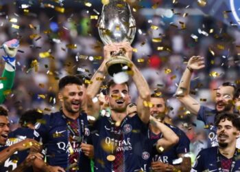 PSG recebe premiação milionária com título da Supercopa da Europa