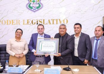 Representante da Calha do Madeira, presidente Roberto Cidade recebe Título de Cidadão Novolindense