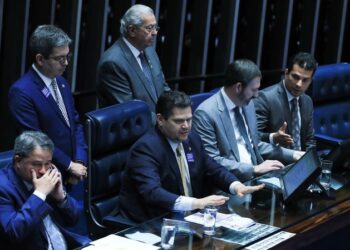Senado aprova mudanças polêmicas na Lei da Ficha Limpa; confira