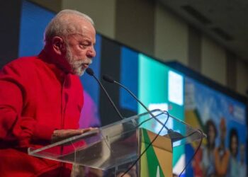 Lula vê ‘risco’ de Congresso aprovar anistia e pede mobilização de apoiadores contra proposta