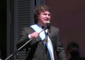 Milei sofre derrota em eleições da província de Buenos Aires em meio a crise