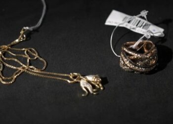 Polícia desmonta esquema de joias roubadas exibidas em programa de TV