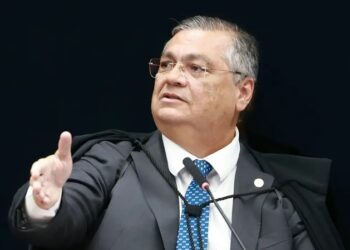 Dino recebe ameaças após voto para condenar Bolsonaro e pede apuração à Polícia Federal