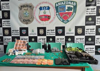 Mãe e filho são presos por tráfico de drogas no Amazonas