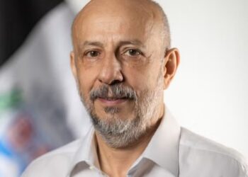 Ex-delegado-geral, que atuou contra o PCC, é executado enquanto dirigia em SP