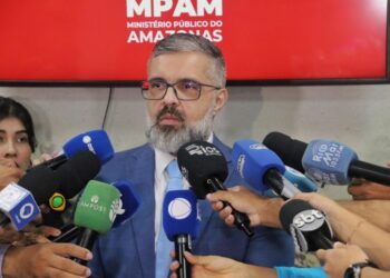 Sargento da PM e outro homem são presos por sequestros e extorsões em Manaus