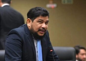 Câmara de Manaus rejeita início da cassação de vereador preso e gera forte reação pública