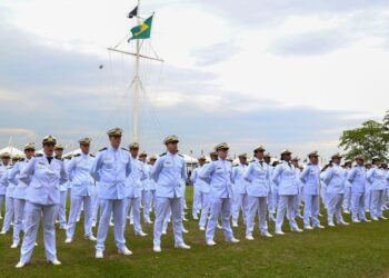 Marinha abre 24 vagas em Manaus com salário de R$ 9 mil; confira edital