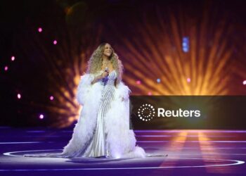 Mariah Carey participa de cerimônia de abertura dos Jogos Olímpicos de Inverno de Milão-Cortina