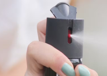 Projeto que regulamenta uso de spray de pimenta por mulheres para defesa pessoal segue para o Senado após aprovação na Câmara