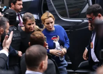 Polícia indicia Deolane Bezerra e Marcola em investigação sobre lavagem de dinheiro